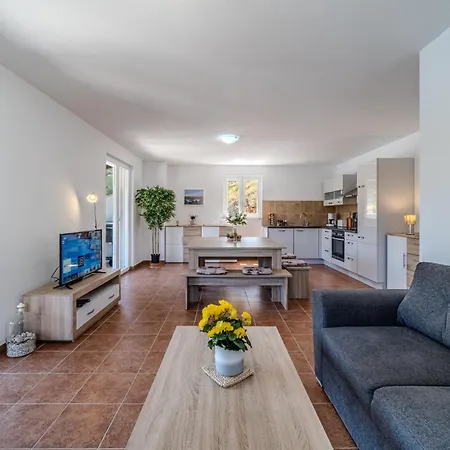 아파트 Dupin Oceanfront Bobovisca