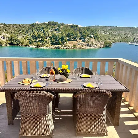 Dupin Oceanfront Appartement Bobovisca